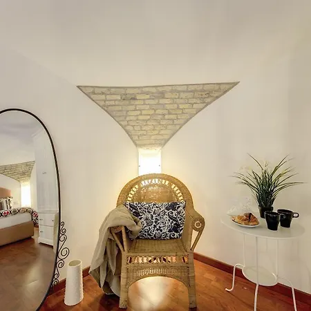 Apartment Colosseo White Shadows Loft